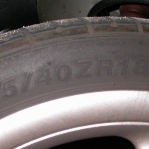 front_tire_size_a.jpg