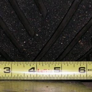 front_tire_tread_b.jpg