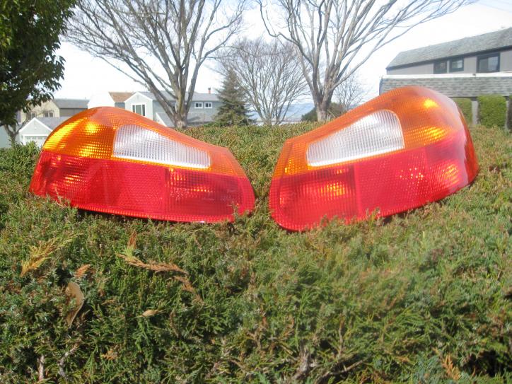 2002 tail lights.jpg