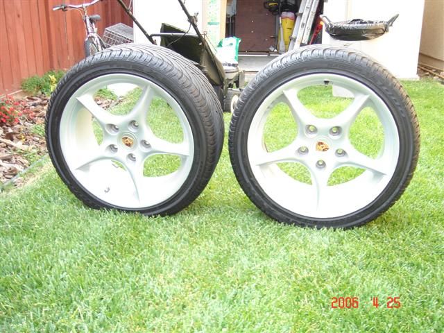 Bxter-Rear_Wheels_(Small).JPG