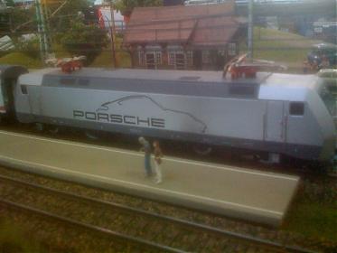 Porsche train.jpg